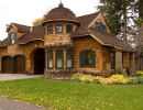 carriage house