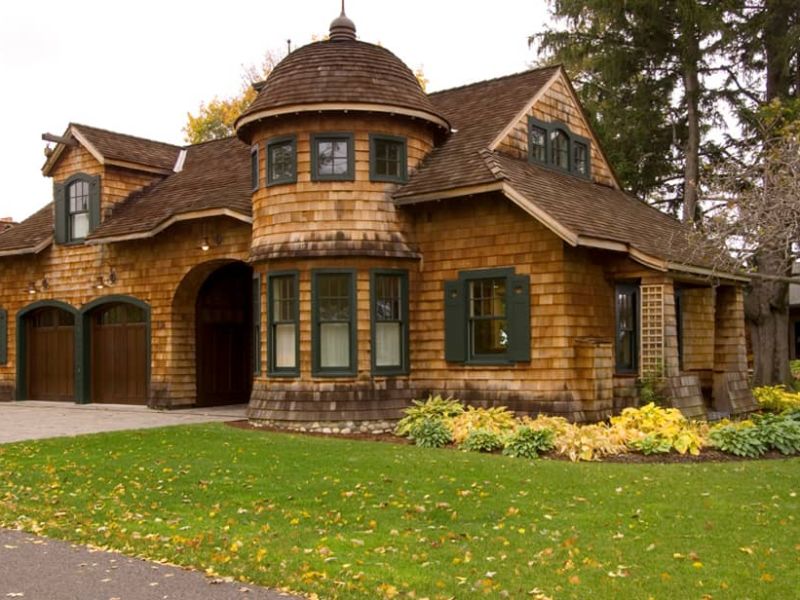 carriage house