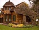 carriage house